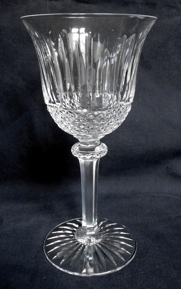 St Louis crystal wine glass, Tommy pattern - signed - 17cm