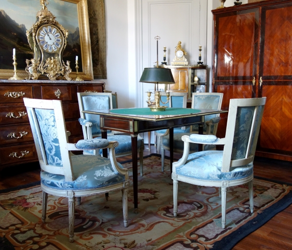 Marc Gautron : set of 4 Louis XVI cabriolet armchairs covered with blue silk, 18th century - stamped