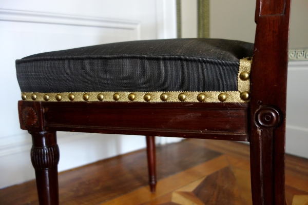 Georges Jacob : suite de 4 chaises à l'étrusque d'époque Directoire en acajou et crin de cheval