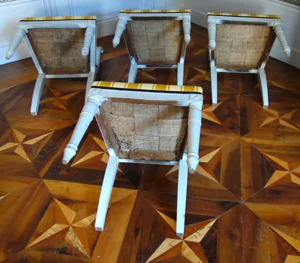 Suite de 4 chaises à l'étrusque en bois finement sculpté & laqué, époque Directoire, vers 1795