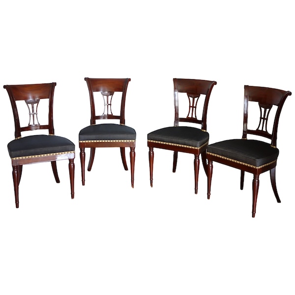 Demay : set of 4 mahogany chairs covered with horsehair - 18th century - stamped