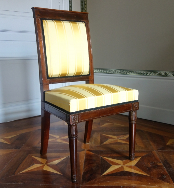 Suite de 4 chaises d'audience en acajou d'époque Empire, à rapprocher de l'oeuvre de Marcion