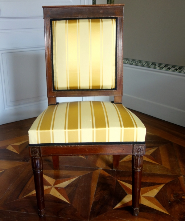 Suite de 4 chaises d'audience en acajou d'époque Empire, à rapprocher de l'oeuvre de Marcion