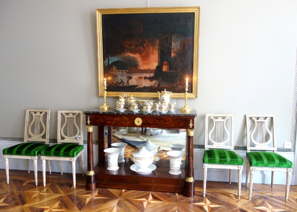 Suite de 4 chaises lyre d'époque Louis XVI en bois laqué et velours de soie