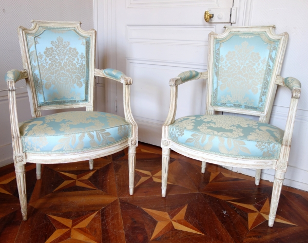 Set of 4 Louis XVI lacquered cabriolet armchairs stamped Claude Lerat - 18th century