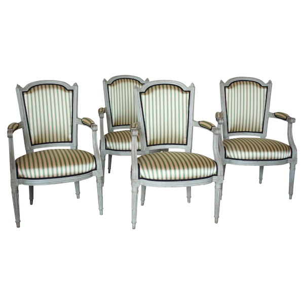 Série de 4 fauteuils cabriolet royalistes, mobilier de salon d'époque Louis XVI - XVIIIe siècle