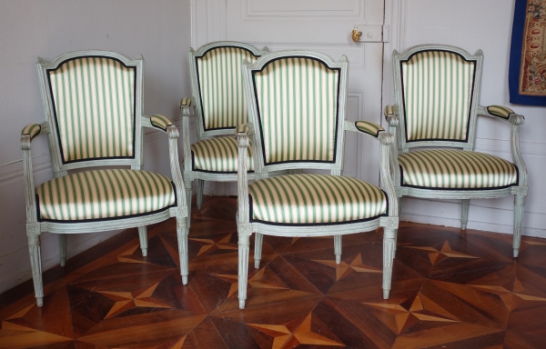 Set of 4 Louis XVI lacquered cabriolet armchairs, 18th century