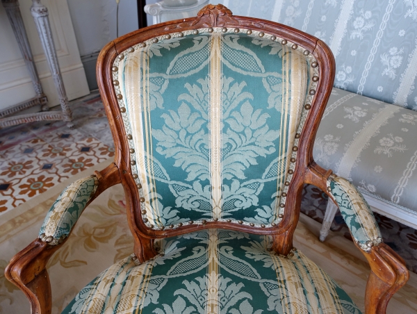 Set of 4 Louis XV armchairs - 18th century