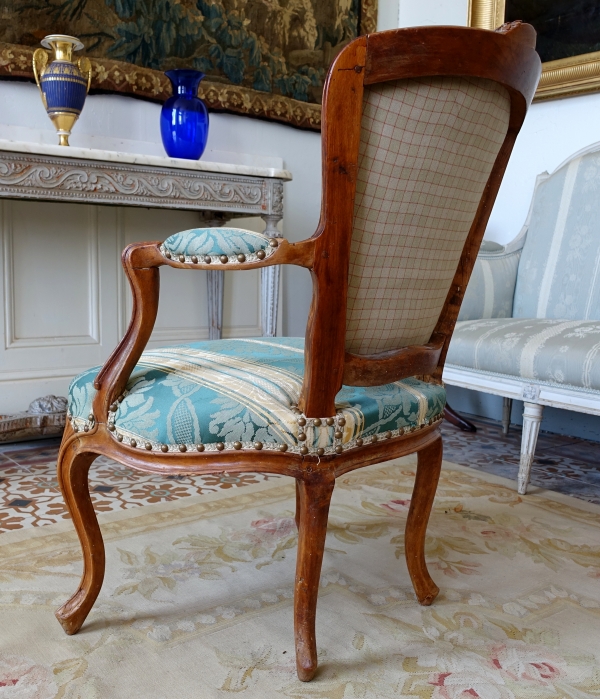 Suite de 4 fauteuils cabriolet d'époque Louis XV en bois naturel, soierie verte - XVIIIe siècle