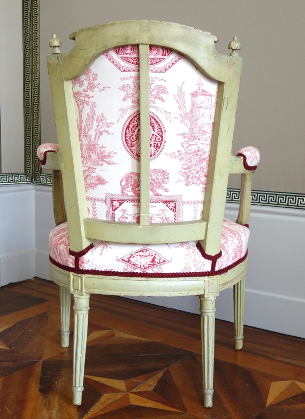 Suite de 4 fauteuils cabriolets d'époque Louis XVI en bois laqué, couverture toile de Jouy