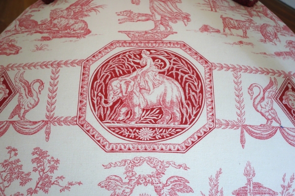 Suite de 4 fauteuils cabriolets d'époque Louis XVI en bois laqué, couverture toile de Jouy