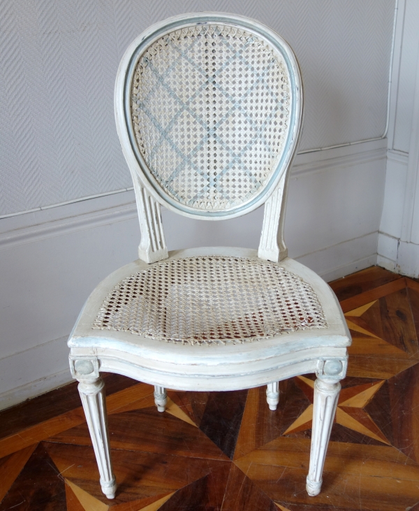 Set of 6 Louis XVI caned chairs for the dining room, 18th century