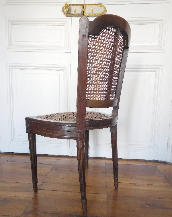 Série de 6 chaises cannées de salle à manger d'époque Louis XVI