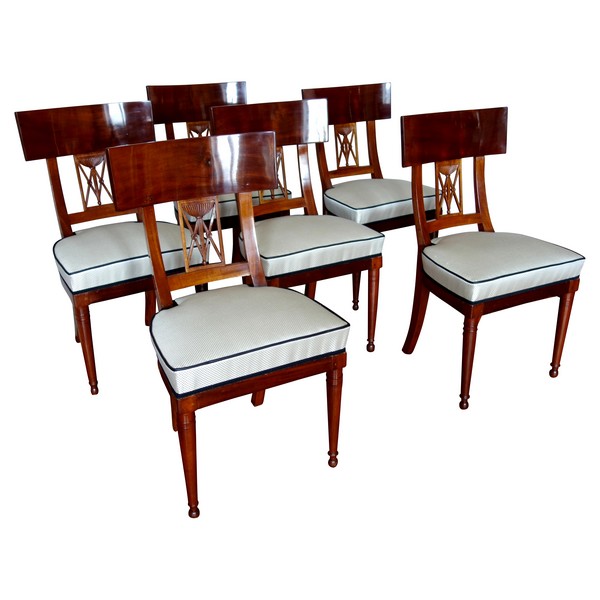 6 mahogany Klismos-shaped chairs, Empire period circa 1800