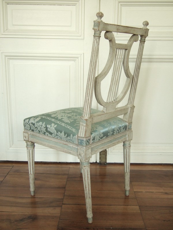 6 Louis XVI lyre-back chairs, 18th century