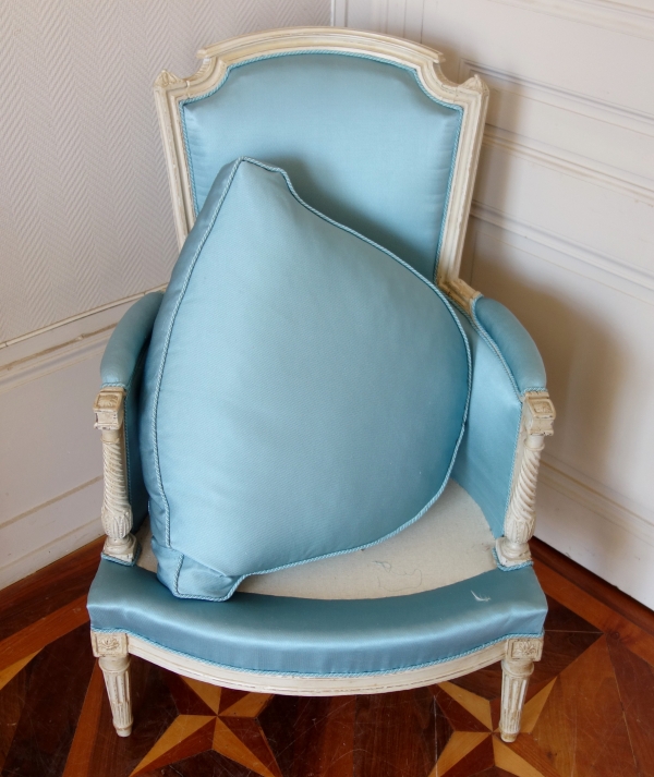 Louis XVI wing chair / bergere, late 18th century