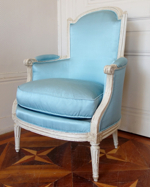 Louis XVI wing chair / bergere, late 18th century