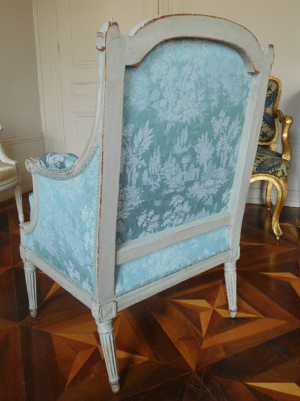 Bergère d'époque Louis XVI, à rapprocher de l'oeuvre de Boulard