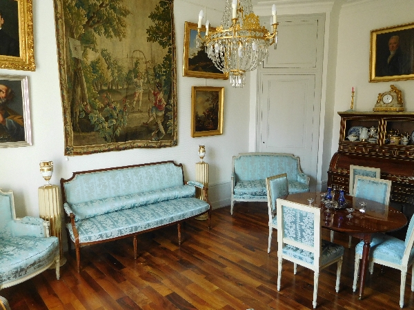 Louis XVI sofa for 2 persons, lacquered wood and blue silk, 18th century