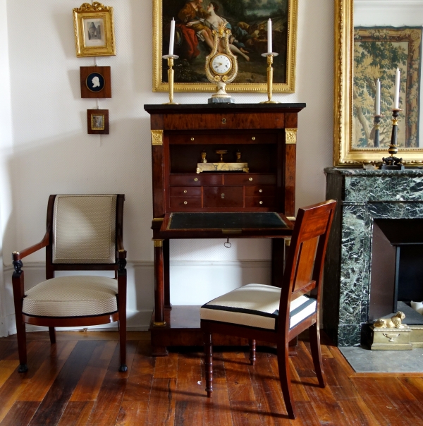 Chaise à l'antique en acajou à pieds bobines d'époque Consulat, attribuée à Jacob Frères