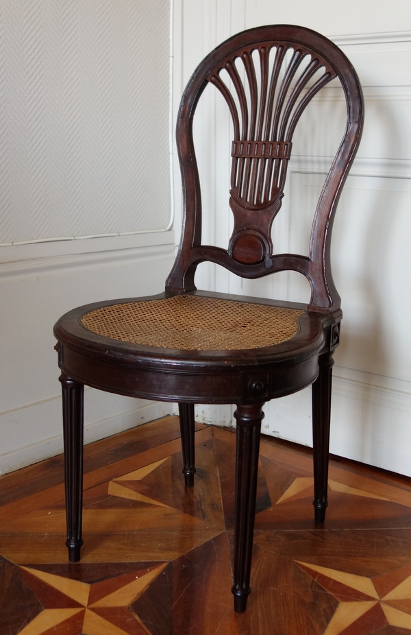 C Krier : chaise montgolfière cannée en acajou, époque Louis XVI Directoire - estampillée