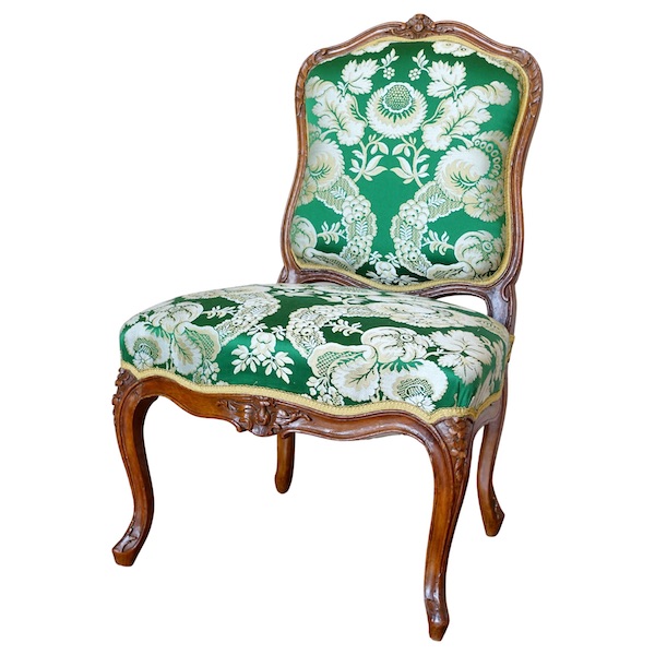 Etienne Meunier : chaise de salon d'époque Louis XV richement sculptée - estampillée