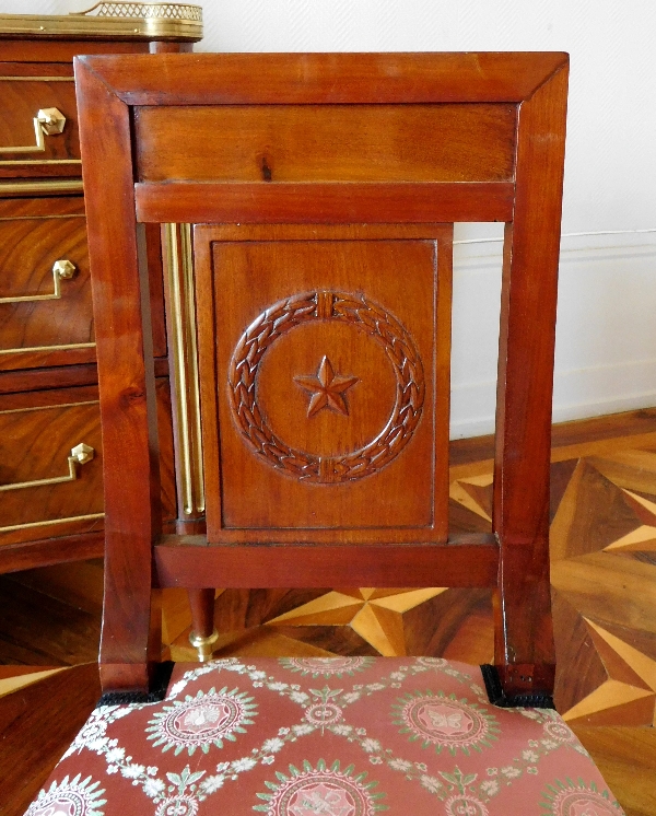 Paire de chaises en acajou d'époque Consulat - Empire, garniture de soie