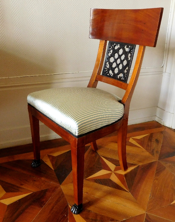 Pair of mahogany chairs, Consulate period, model of Tuileries Palace, circa 1800