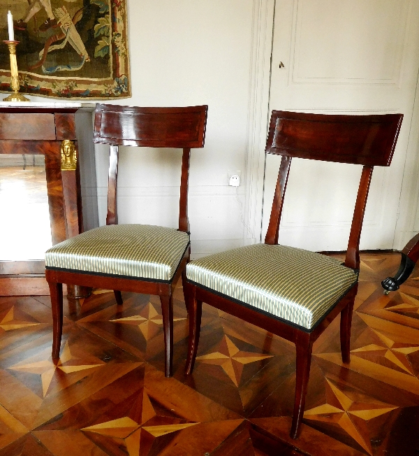 Georges Jacob : pair of mahogany Klismos-shaped chairs - stamped - circa 1790