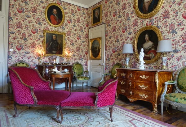 Louis XV chaise longue, 18th century