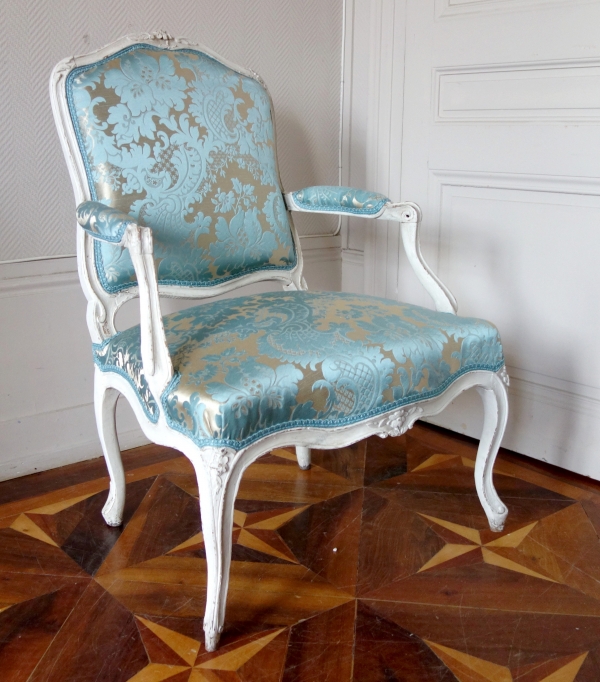 Louis XV so-called a la Reine armchair, 18th century - stamped Jacques Fligny