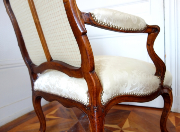 Louis XV walnut armchair attributed to Pierre Nogaret - 18th century circa 1850