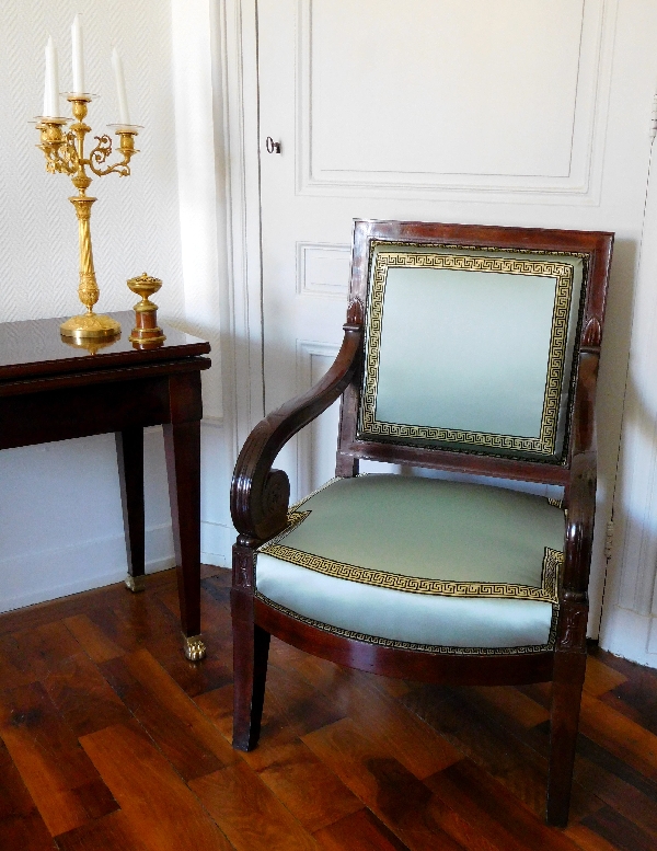 Jacob D rue Meslée : fauteuil d'apparat d'époque Empire en acajou