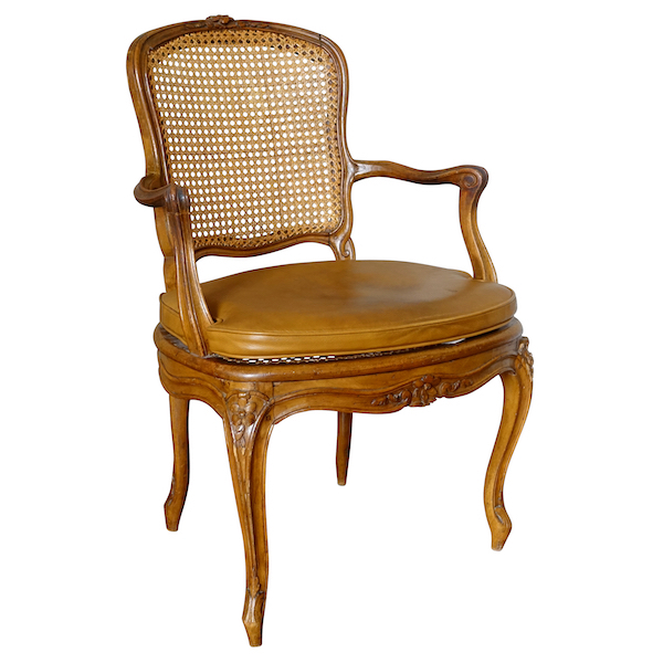 François Reuze : fauteuil de bureau canné d'époque Louis XV, estampillé