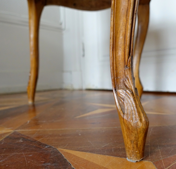 François Reuze : fauteuil de bureau canné d'époque Louis XV, estampillé