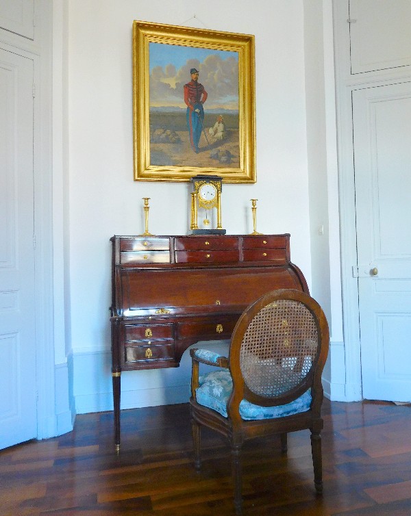 Fauteuil de bureau canné d'époque Louis XVI en noyer