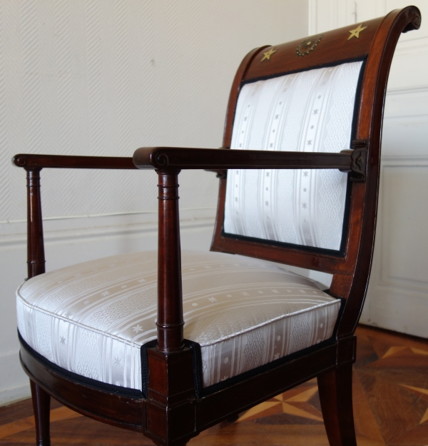 Fauteuil de bureau d'époque Directoire en acajou, laiton et ébène attribué à Georges Jacob