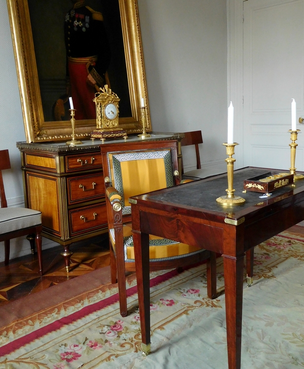 Marcion : Empire mahogany cabinet armchair, early 19th century