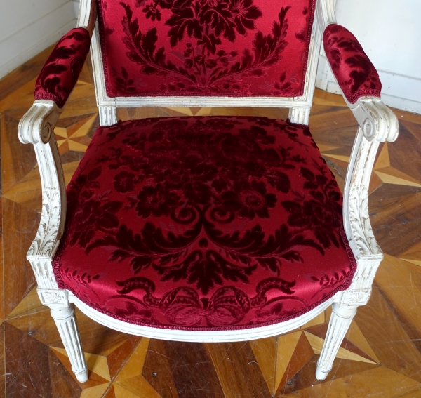 Fauteuil de bureau d'époque Louis XVI en bois sculpté et velours de Gênes