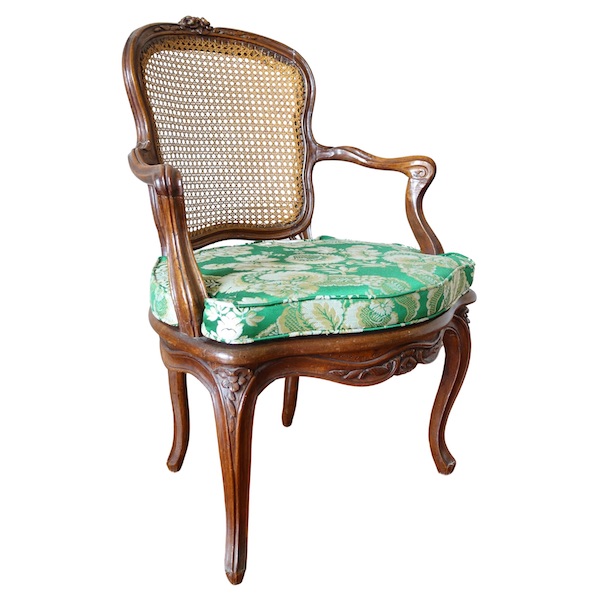 Louis XV walnut canned cabriolet armchair, 18th century