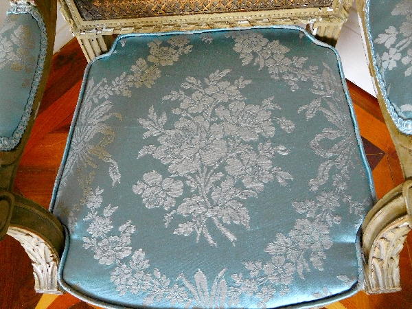 Fauteuil d'enfant canné à coussin de soie - style Louis XVI d'époque XIXe Siècle