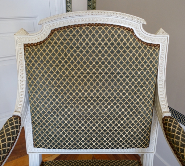 Louis XVI so-called a la Reine armchair, 18th century - attributed to Claude Sené