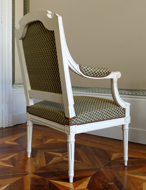 Louis XVI so-called a la Reine armchair, 18th century - attributed to Claude Sené