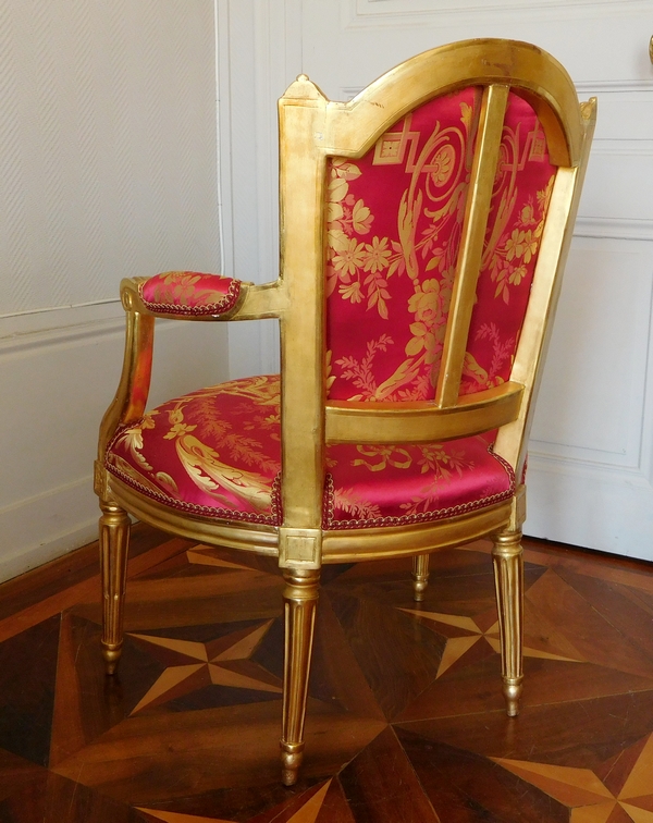 LN Mariette : fauteuil cabriolet d'apparat d'époque Louis XVI, bois doré et soie - estampillé