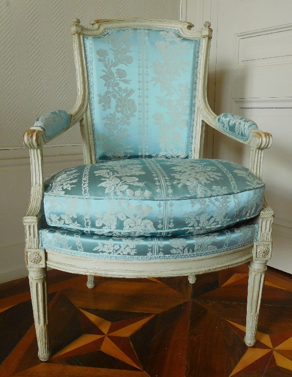 Fauteuil cabriolet d'époque Louis XVI, garniture à carreau