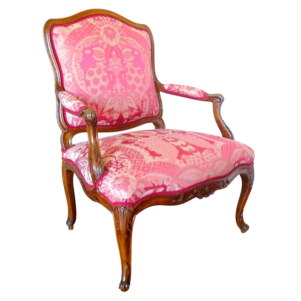 Michel Cresson : fauteuil à la Reine d'époque Louis XV estampillé, garniture de soie rouge