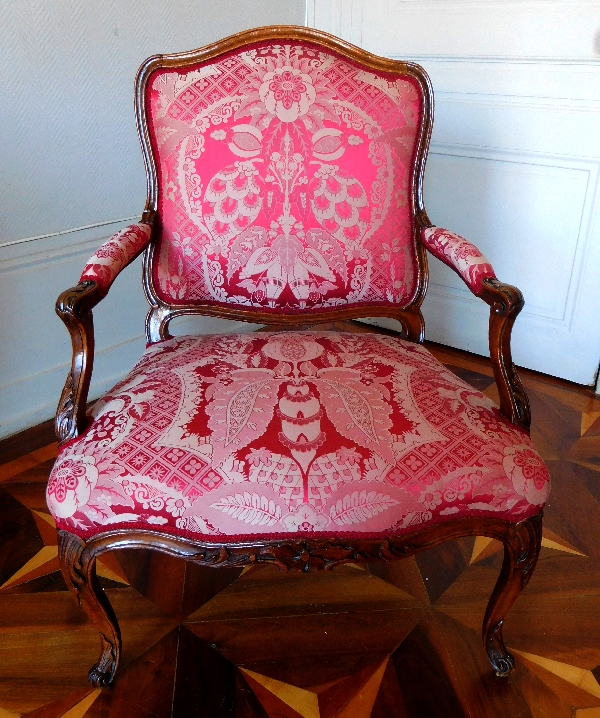 Michel Cresson : Louis XV so-called à la Reine armchair, 18th century