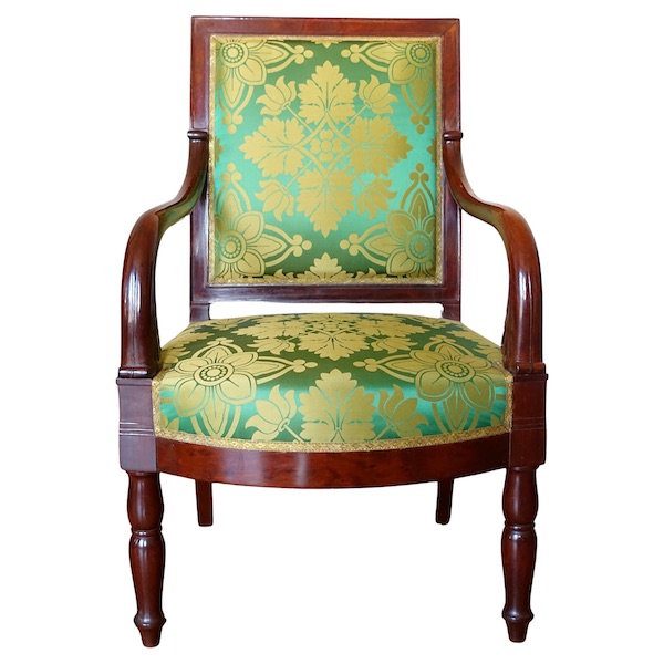 Fauteuil royal par Jacob au Chateau d'Eu - époque Empire Restauration - estampille et numéro d'inventaire