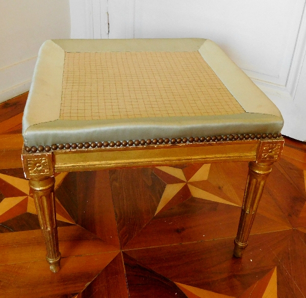 Louis XVI gilt wood stool, satin cushion, 18th century