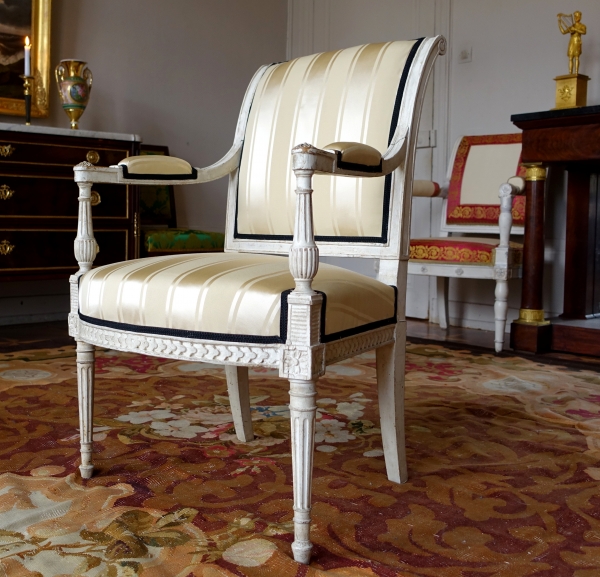 Directoire lacquered wood living room suite : a sofa and 4 armchairs - late 18th century